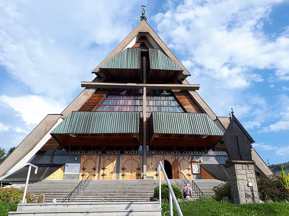 Kościół pw. Najświętszej Maryi Panny Niepokalanej Objawiającej Cudowny Medalik